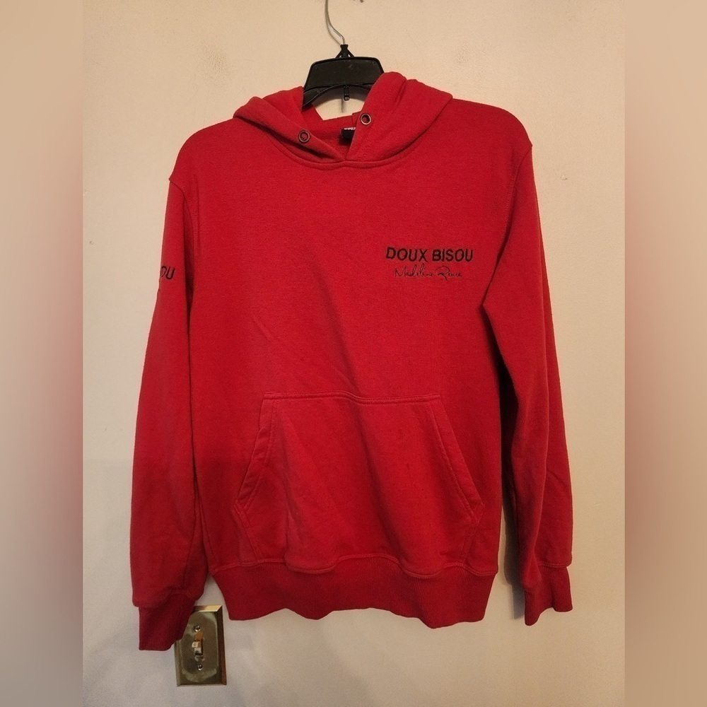 Doux bisou madeline Renee red hoodie size small
